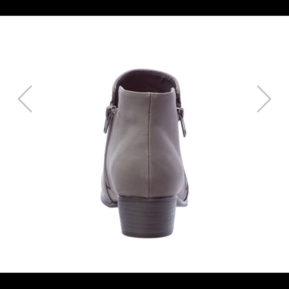 🎁NIB Union Bay booties - Picture 3 of 5